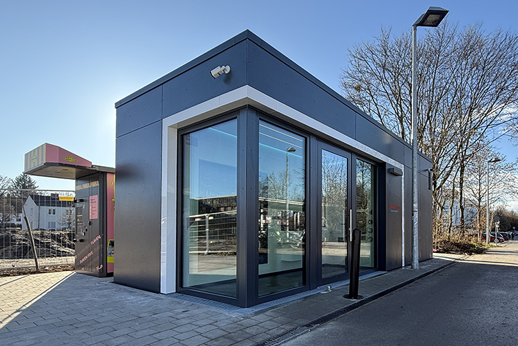 An der neuen „Space Station – 24/7 Food & Drinks“ von BK World können Kunden am S-Bahnhof München-Riem eine Vielzahl an unterschiedlichen Produkten erwerben. Foto: BK World Holding